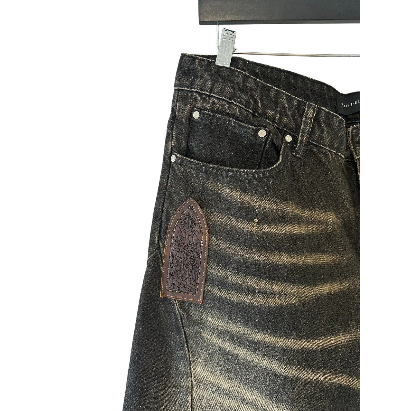 WHO DECIDES WAR DENIM