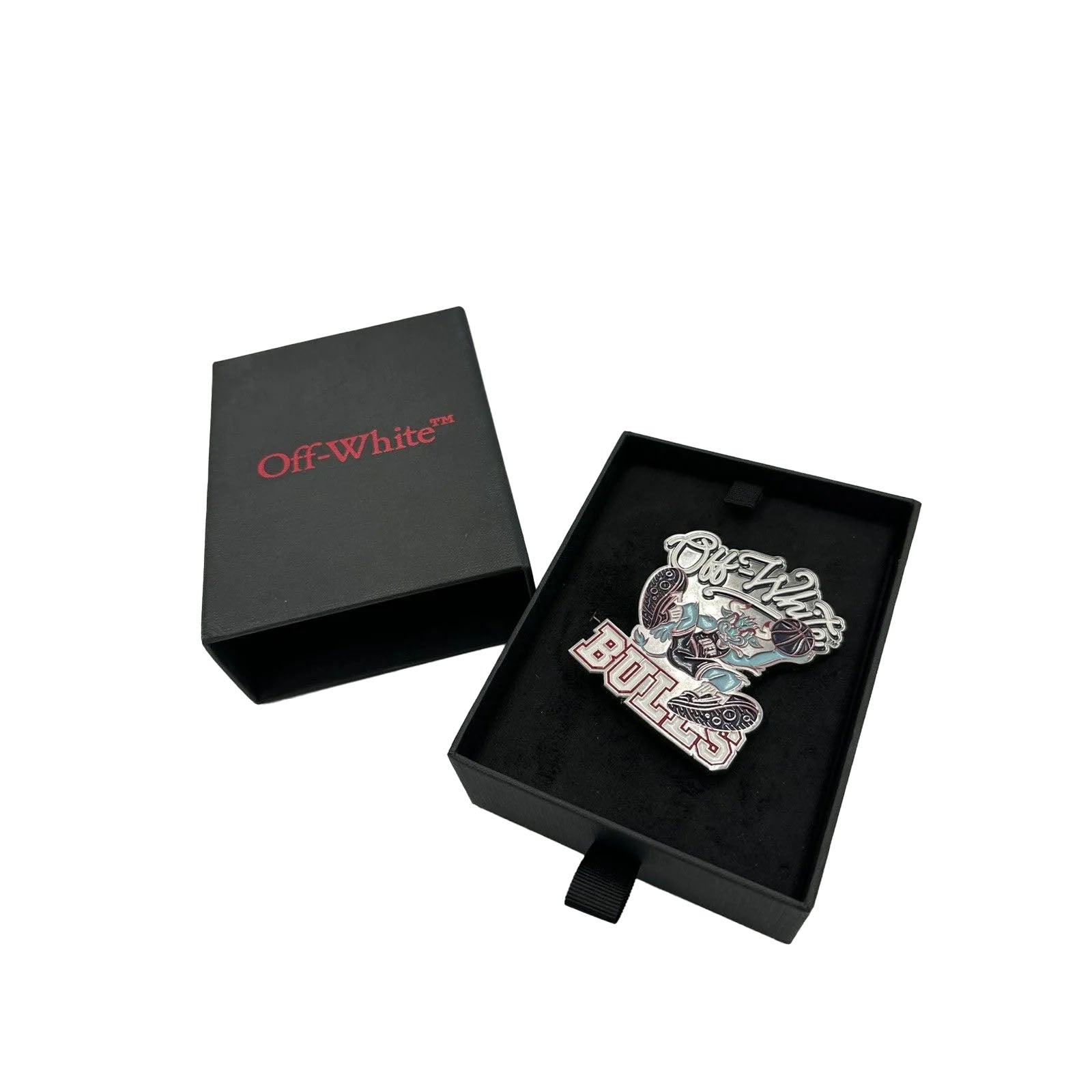 OFF WHITE X CHICAGO BULLS PIN