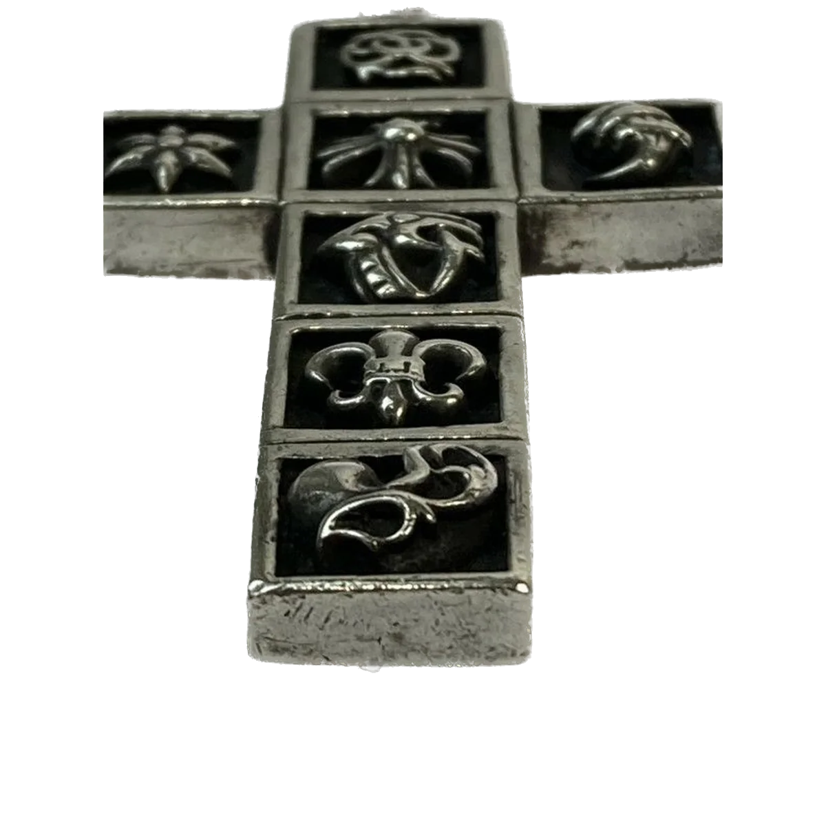 Chrome Hearts Multiframe Cross Pendant