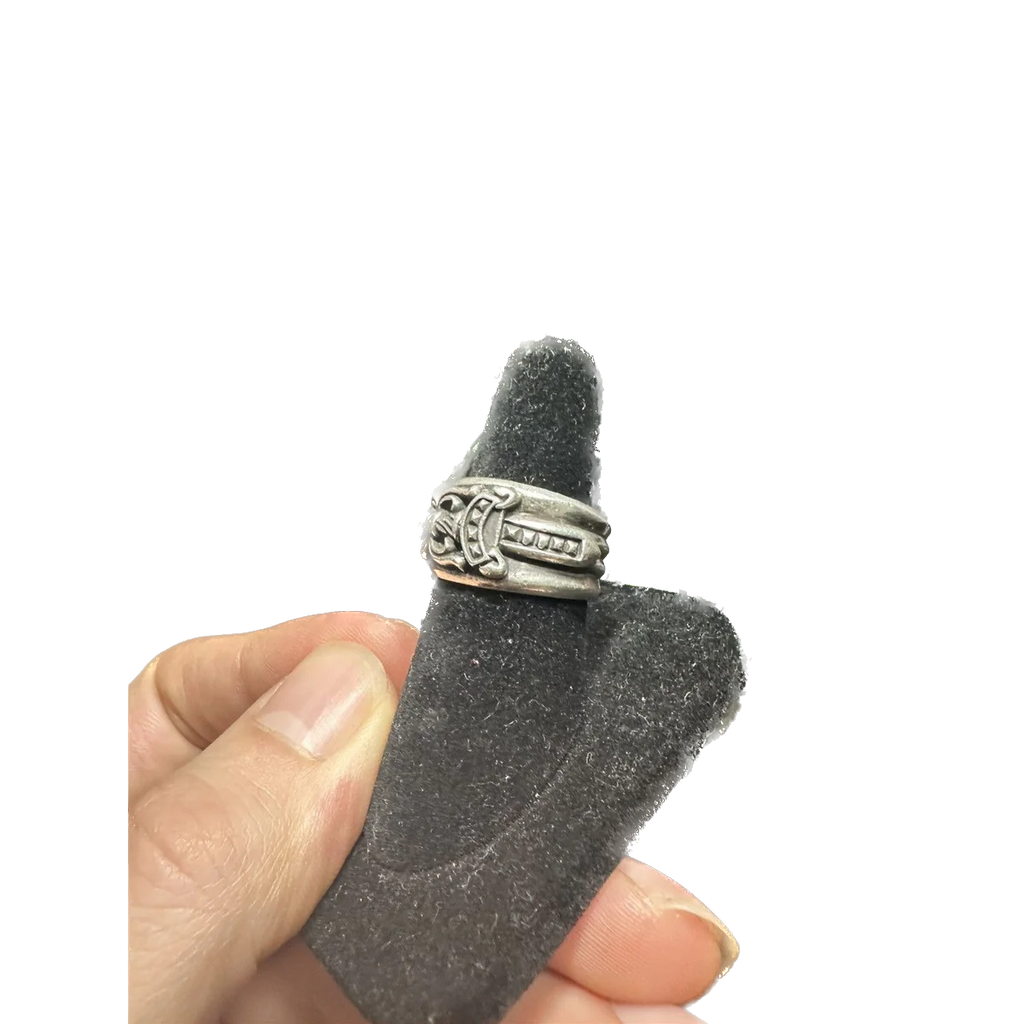 CHROME HEARTS DAGGER RING 9”