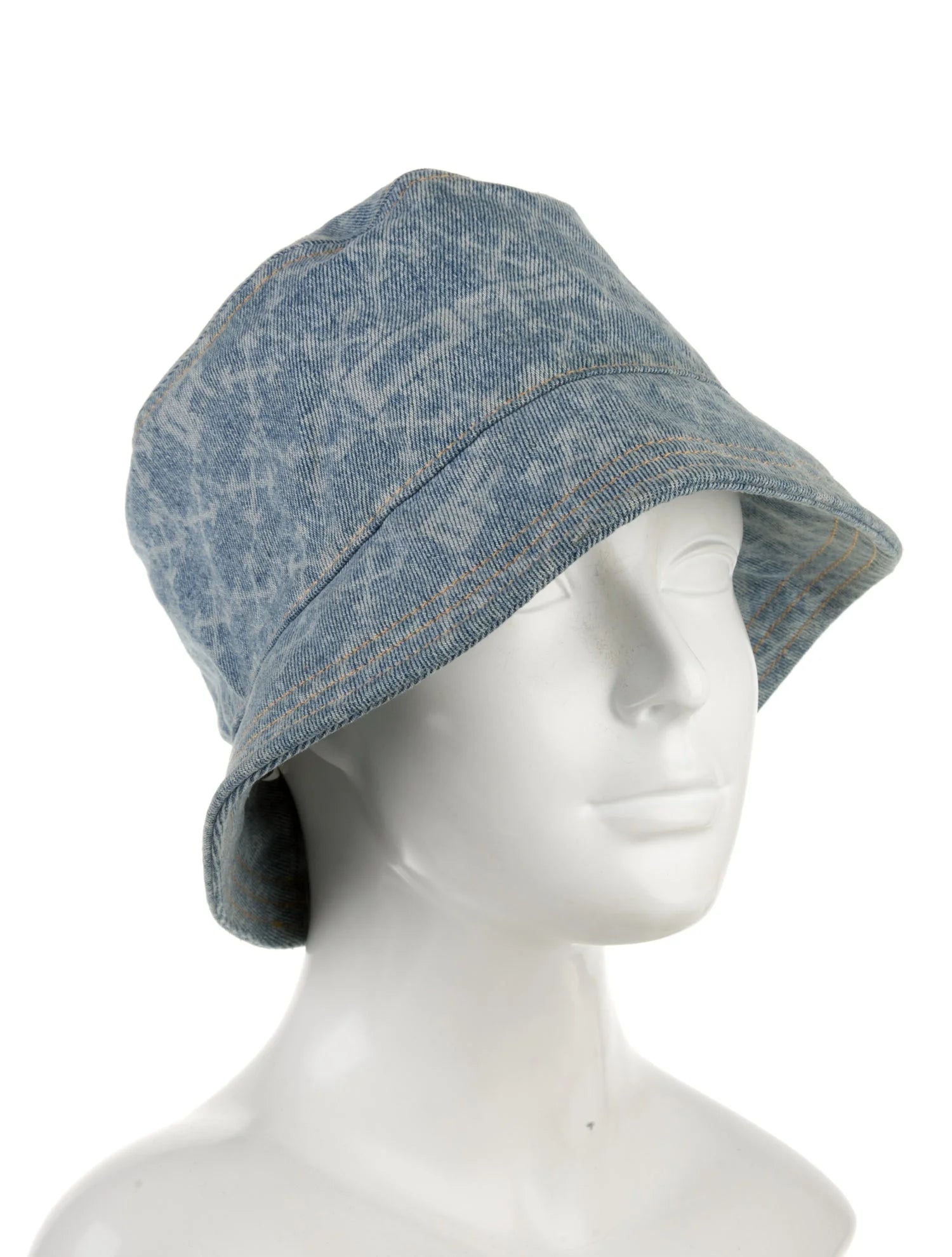 Off-White Arrow Bucket Hat